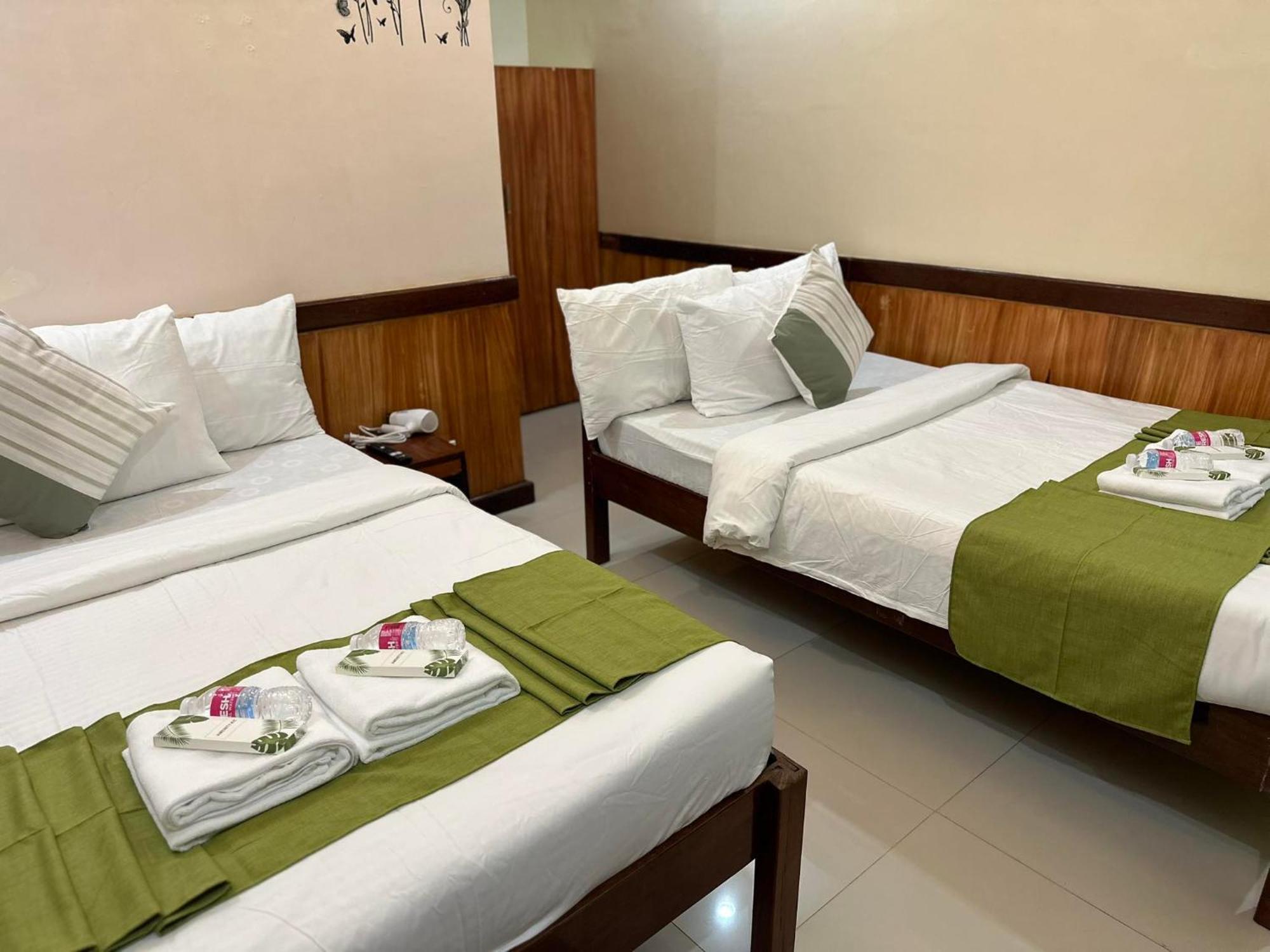 Desert Rose Beach Hotel El Nido Bagian luar foto