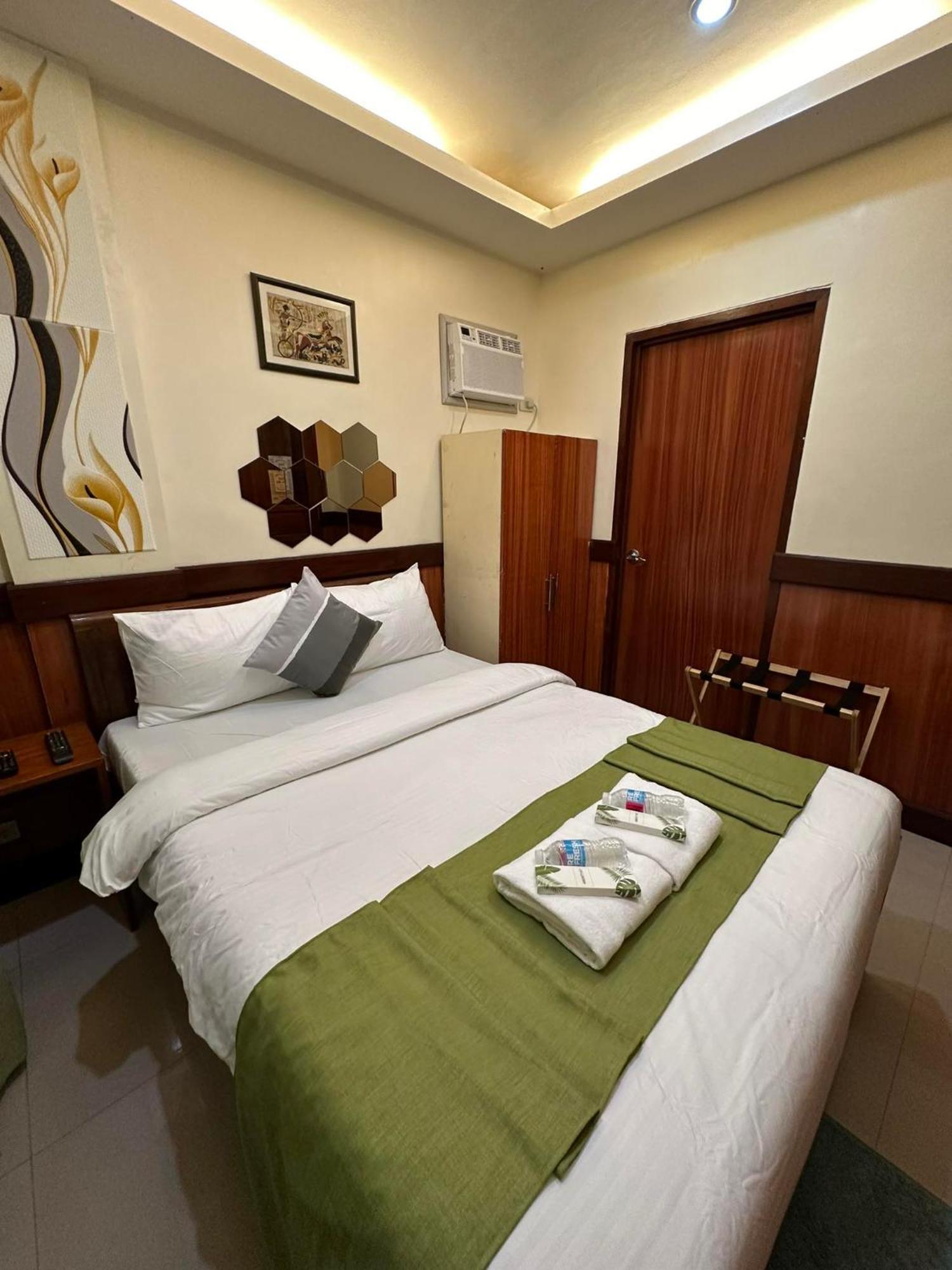 Desert Rose Beach Hotel El Nido Bagian luar foto