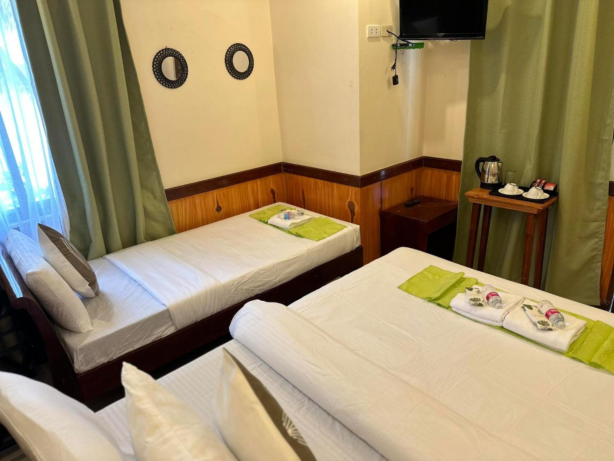 Desert Rose Beach Hotel El Nido Bagian luar foto